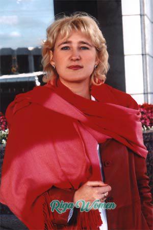 75109 - Oksana Age: 38 - Russia