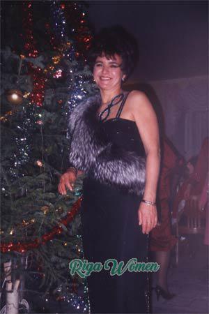 76141 - Aniya Age: 56 - Russia