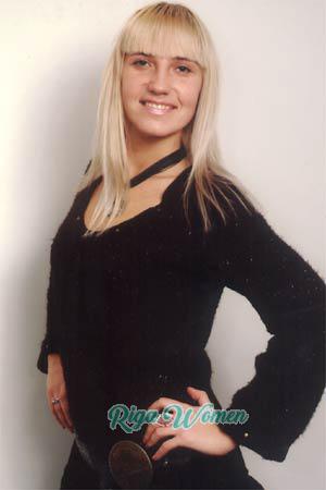 76255 - Viktoria Age: 36 - Russia