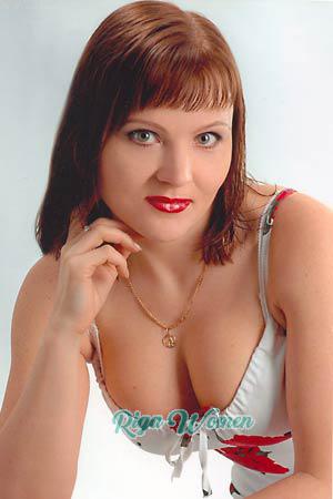 76749 - Elena Age: 34 - Russia