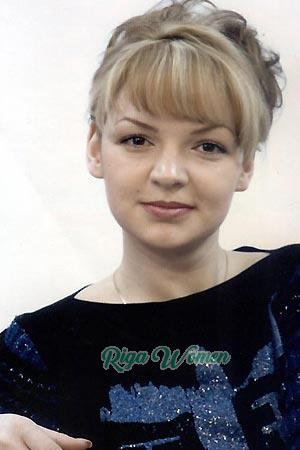 77393 - Nataliya Age: 34 - Russia