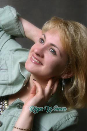 77425 - Ludmila Age: 41 - Russia