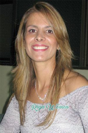 82069 - Isabel Age: 40 - Costa Rica