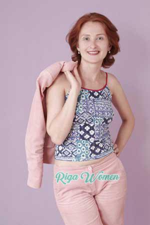 85284 - Irina Age: 40 - Russia